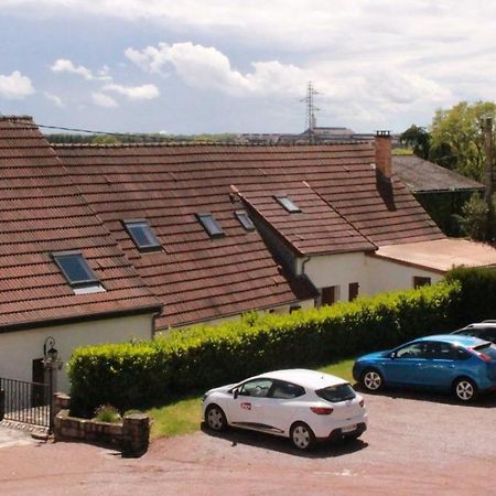 Gites De Montvaltin Le Breuil  Exteriör bild