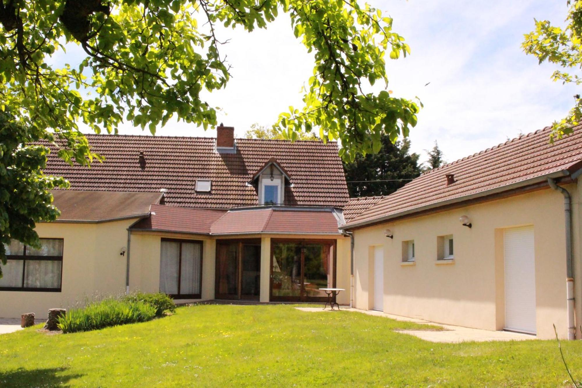 Gites De Montvaltin Le Breuil  Rum bild