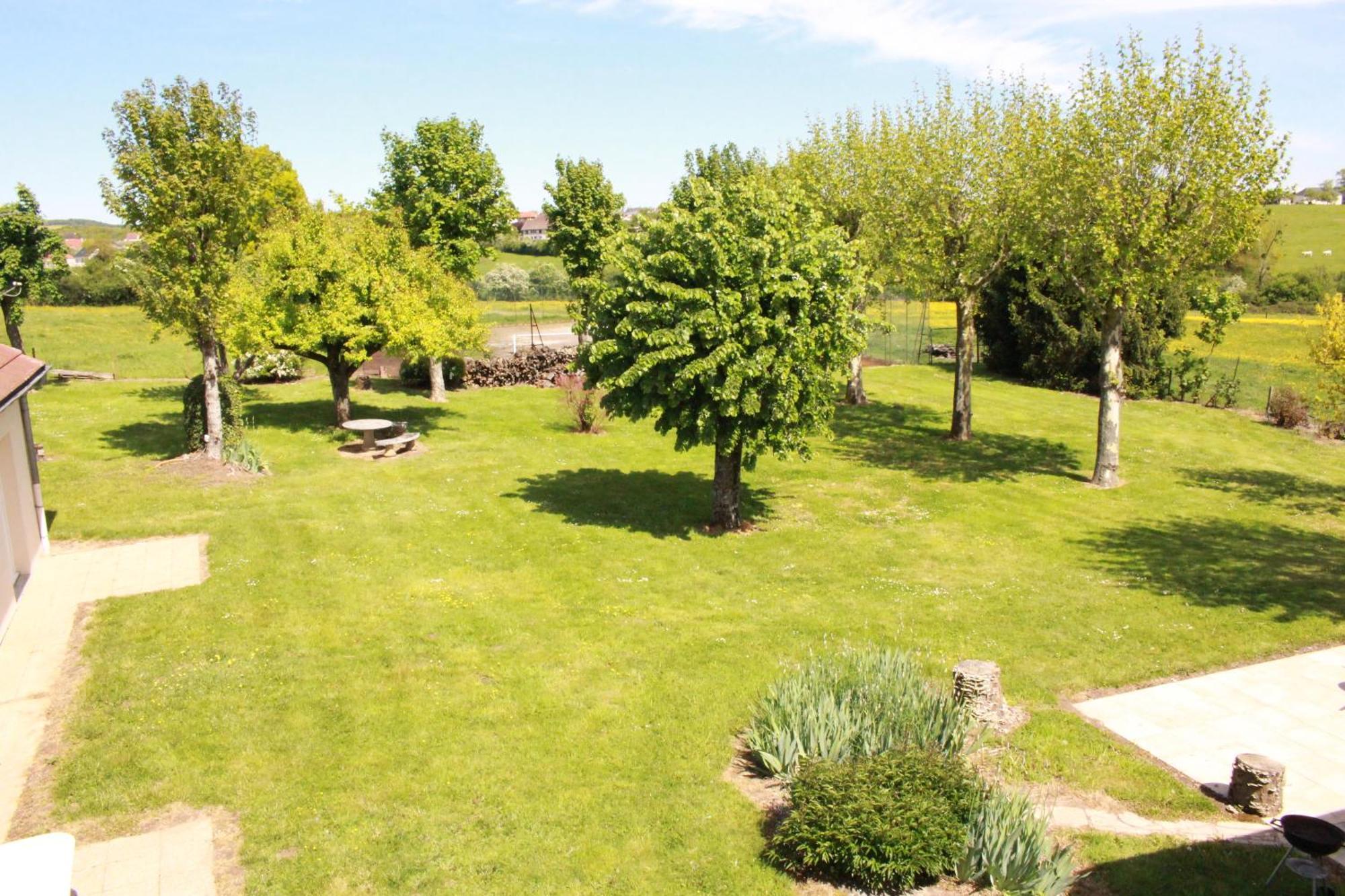 Gites De Montvaltin Le Breuil  Exteriör bild