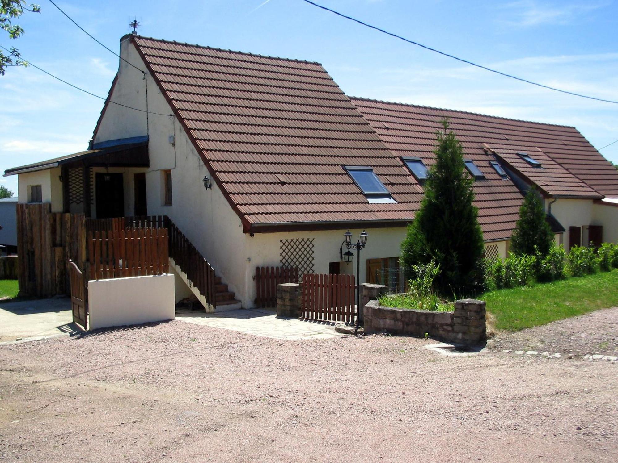 Gites De Montvaltin Le Breuil  Exteriör bild
